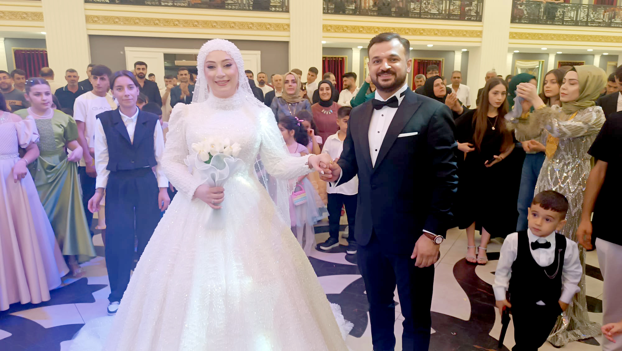 Çelik ve Şimşek Ailesinin Görkemli Düğünü