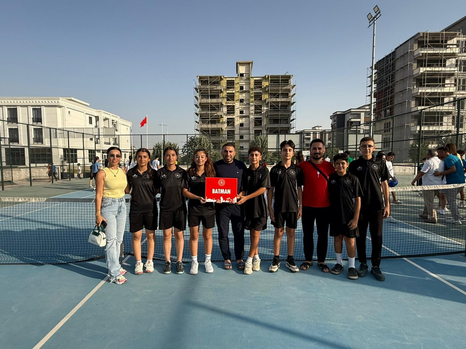 Tenis’te 2. Etaba kaldılar