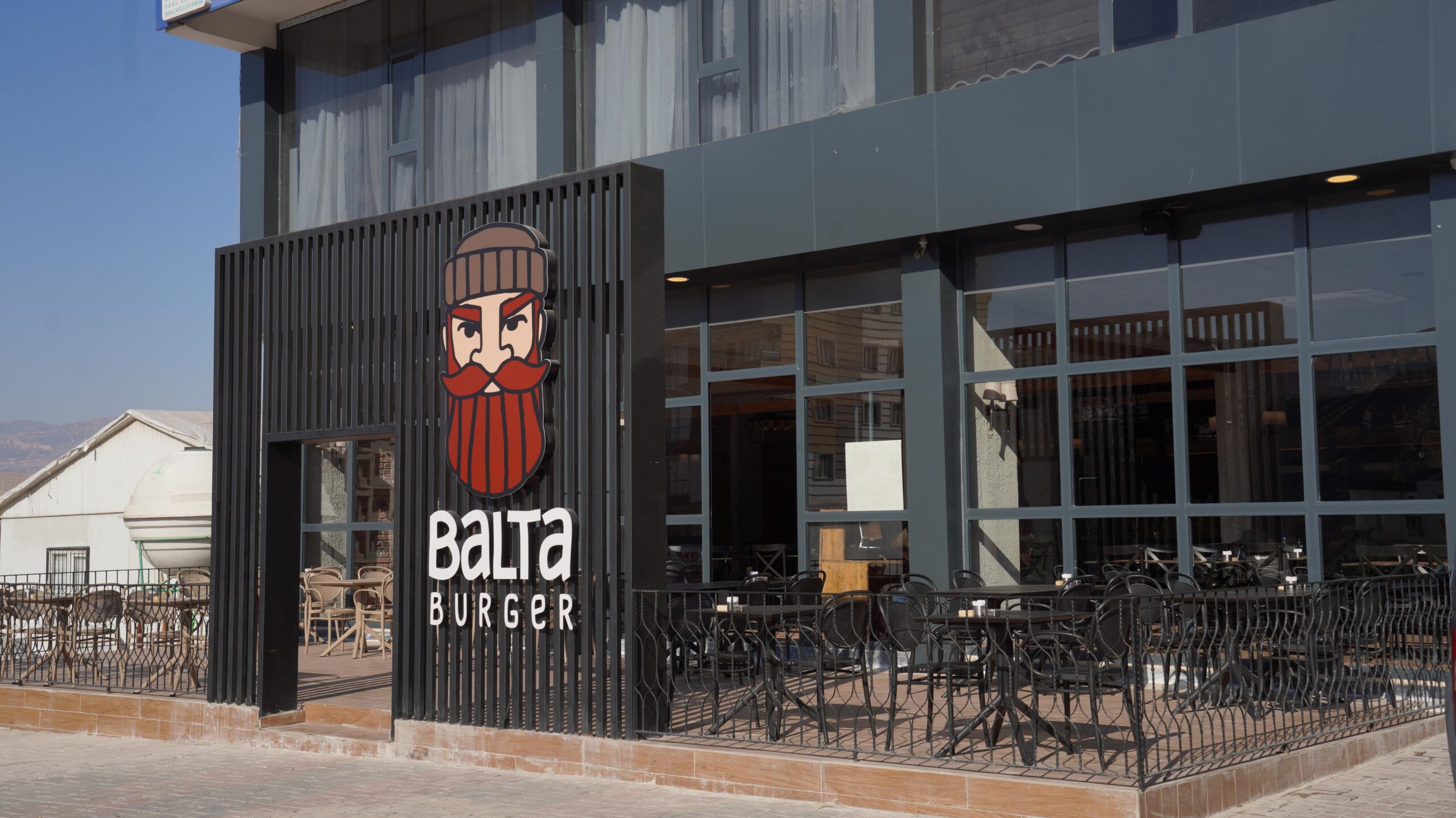 Balta Burger 28. Şubesini İzmir’de Açtı