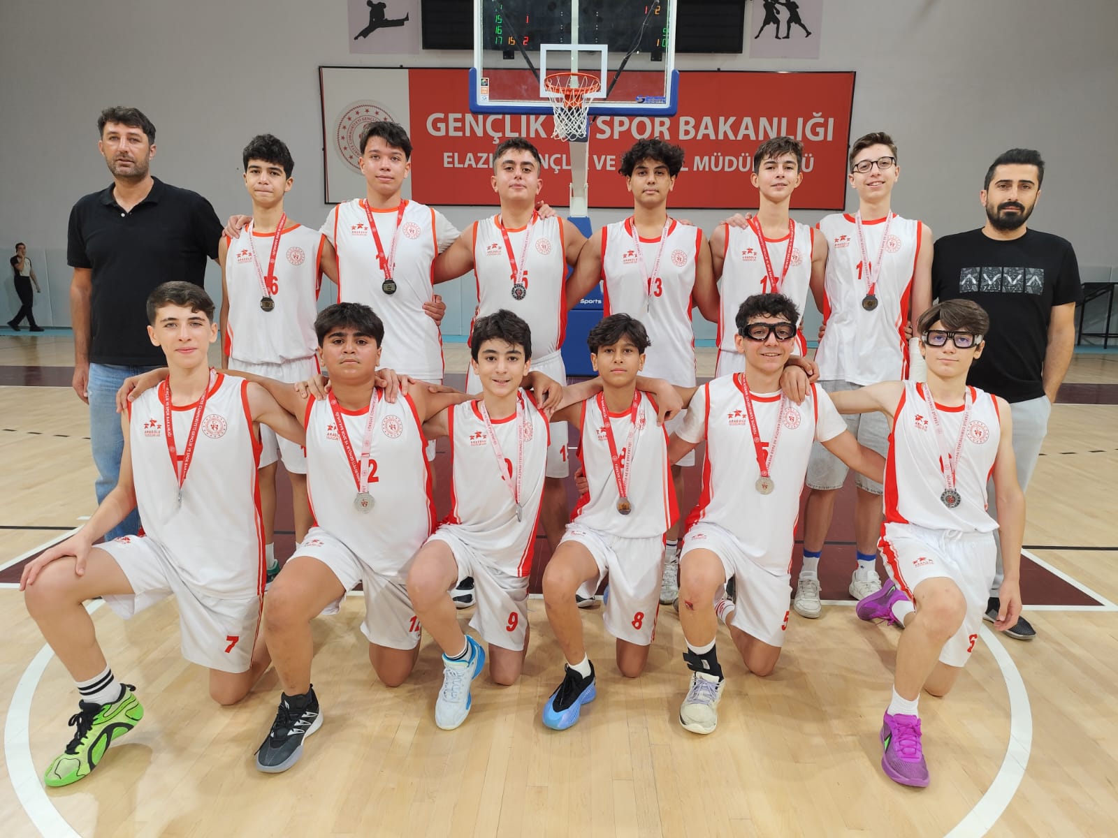 Basketbol Takımı Türkiye Finallerinde!