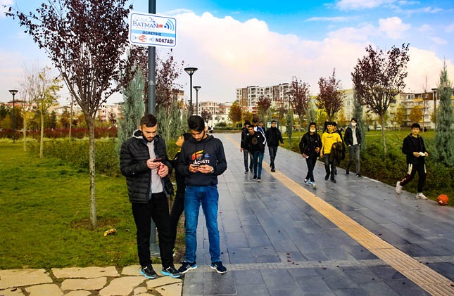 Batman’ın 5’te Biri Ücretsiz Wi-Fi Kullanıyor