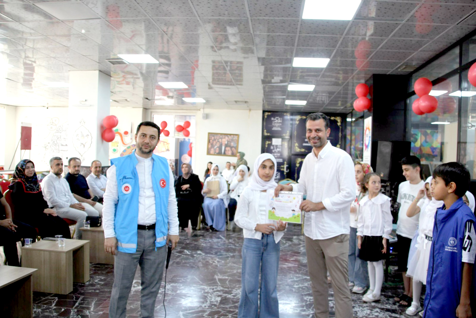 Petrolkent Gençlik Merkezi’nde 50 Öğrenci Kur’an-ı Kerim’e Geçti