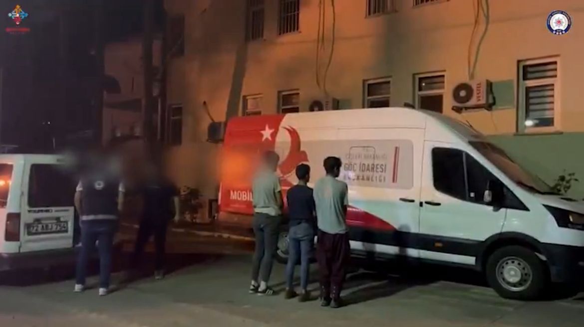 Sason’da Düzensiz Göç Operasyonu: 6 Kaçak Göçmen Yakalandı