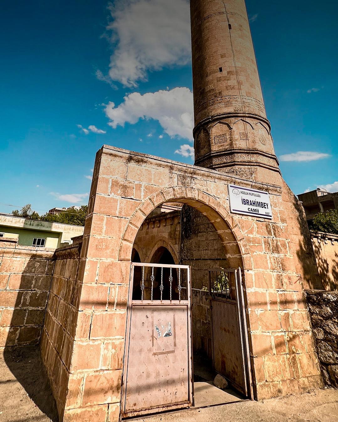 Kozluk’ta Asırlık Miras: İbrahim Bey Camii Zamana Meydan Okuyor