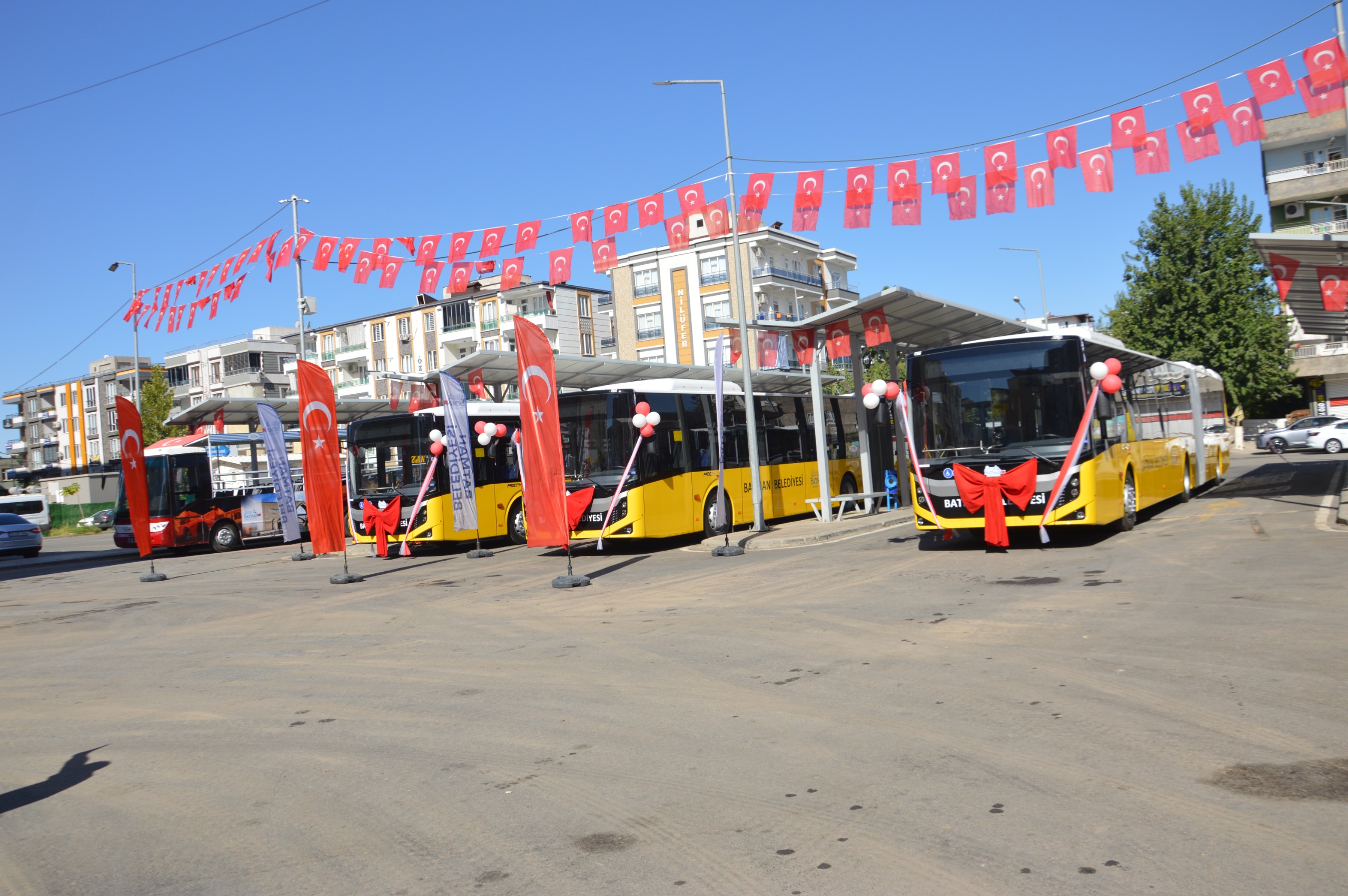 3 Yeni Körüklü Otobüs Hizmete Girdi