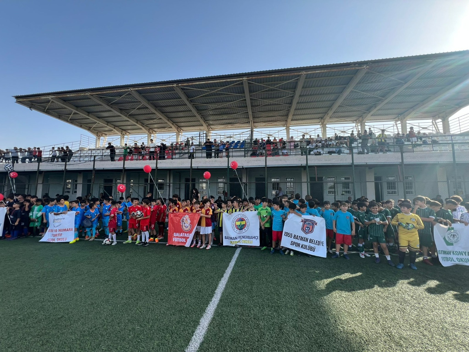 Minikler Futbol Şenliği Coşkuyla Başladı