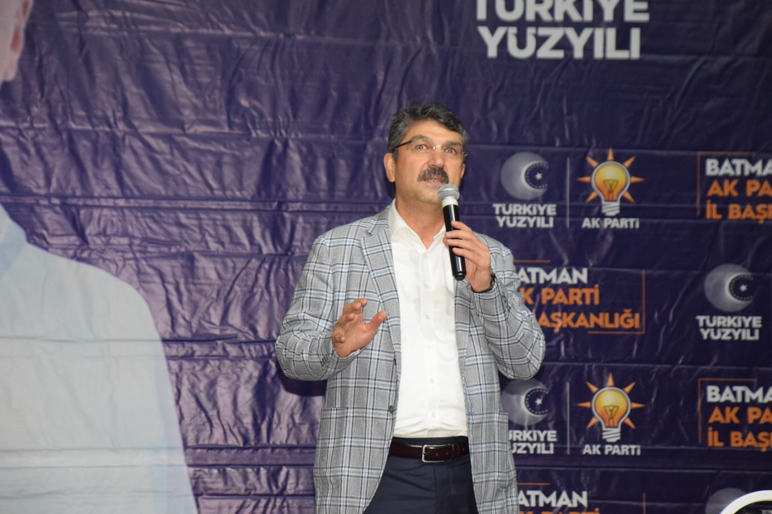 Nasıroğlu: “Batman’a Yapılan Hizmetler Artarak Devam Edecek”