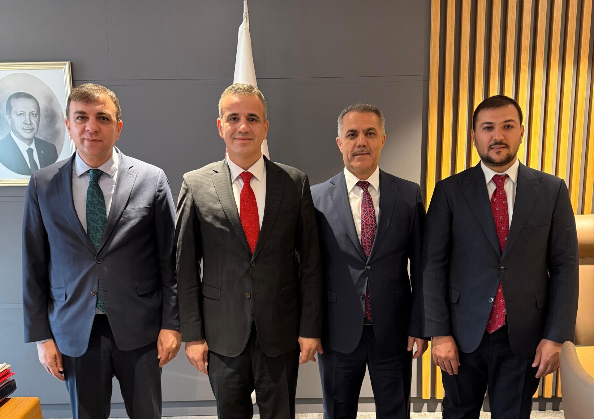 İl Başkanı Şansi’den Cumhurbaşkanlığı İletişim Başkan Yardımcısı Prof. Dr. Ferhat Pirinççi’ye Ziyaret