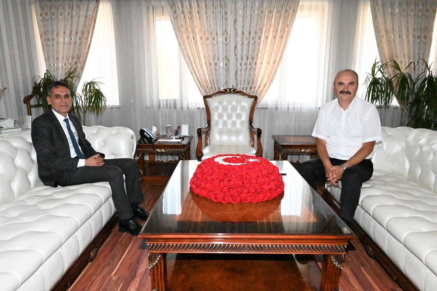 Yeni Cumhuriyet Başsavcısı Eroğlu’ndan Vali Canalp’e Ziyaret