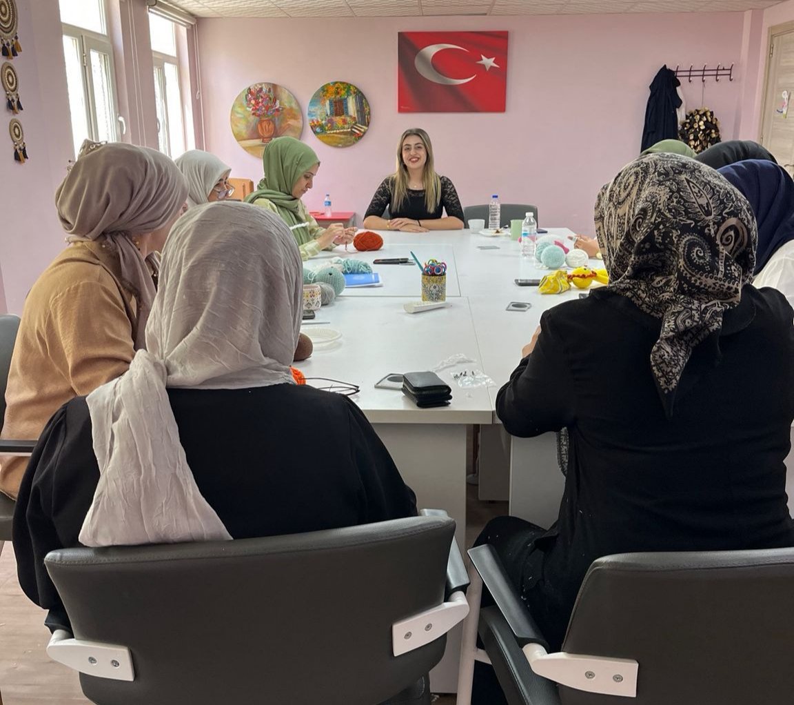 Batman SYDV Aile Destek Merkezlerinde “Teşvik Eğitimleri” Devam Ediyor
