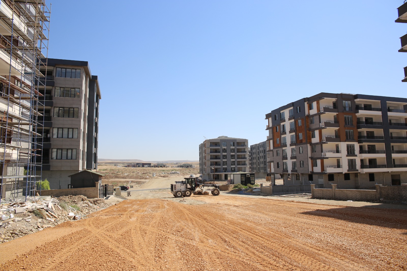 Yeni İmar Alanlarında Yol Çalışması Devam Ediyor