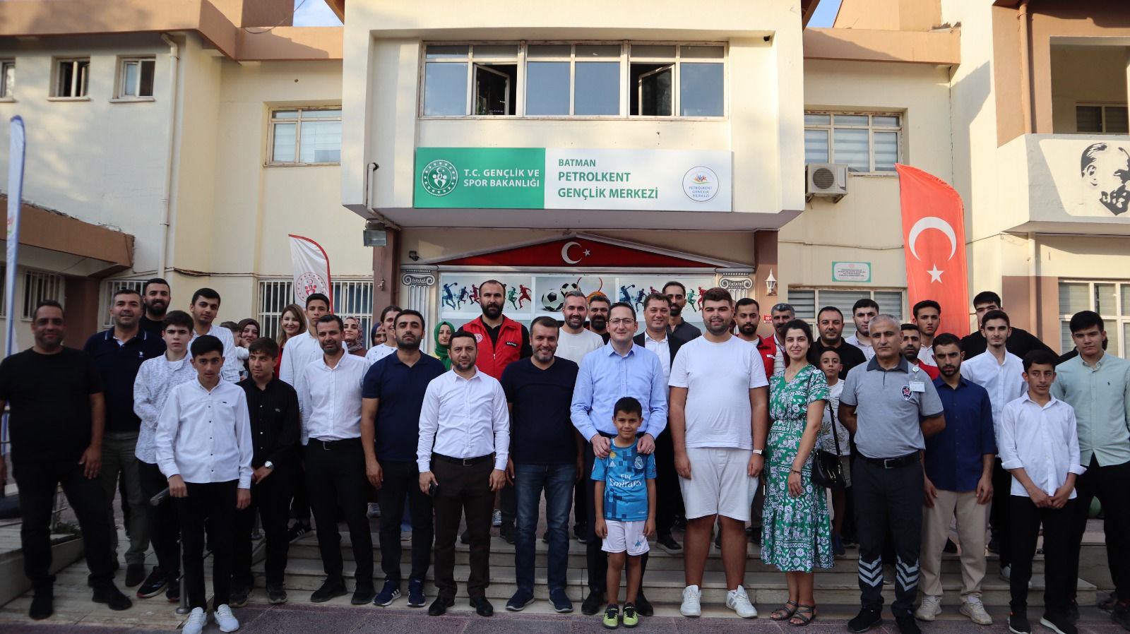 Genel Müdür Yardımcısı Karkınçam, Petrolkent’te gençlerle bir araya geldi