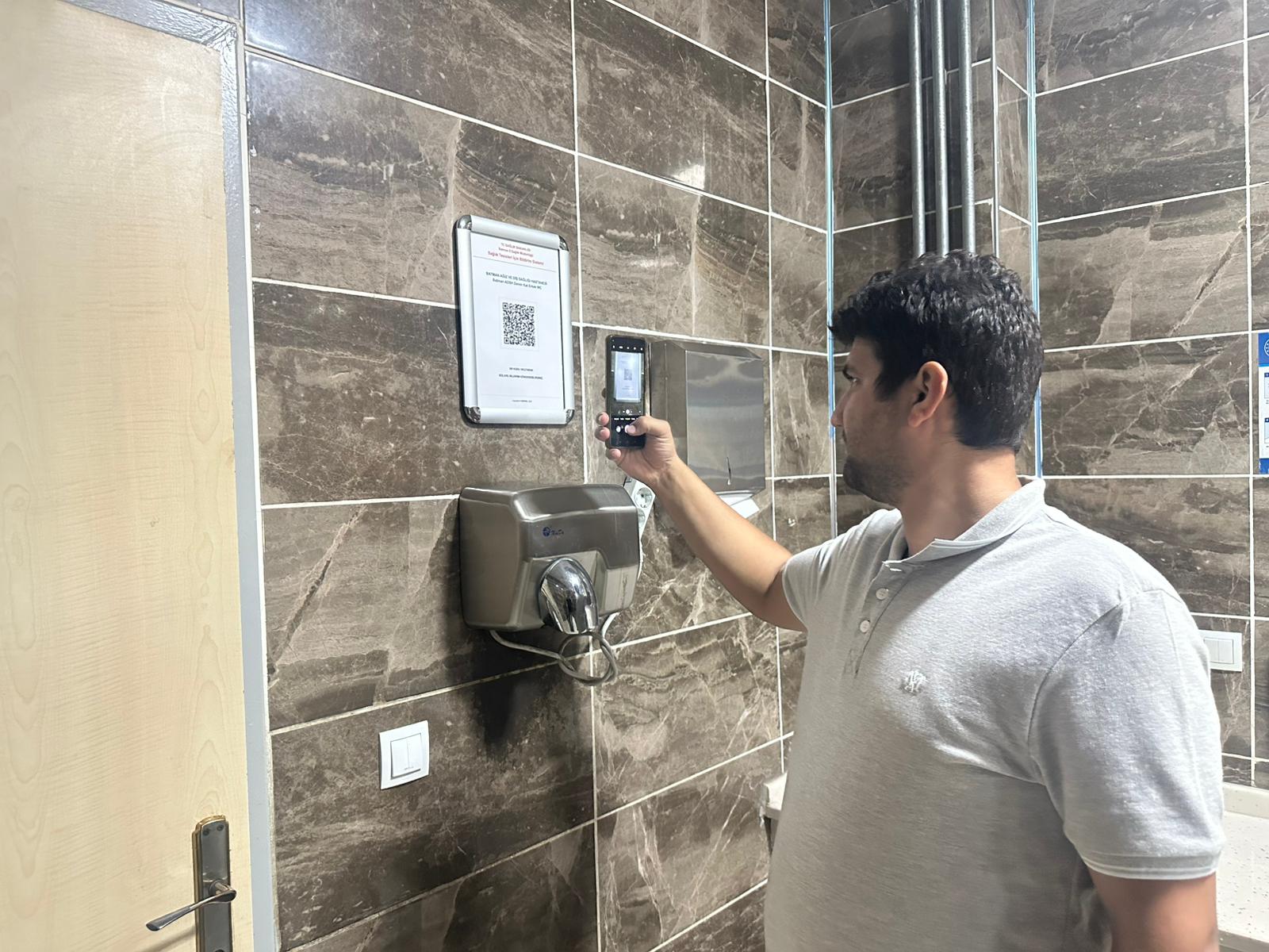 Kamu Hastanelerinde Hijyen İçin Yeni Dönem: QR Kodla Temizlik Bildirimi