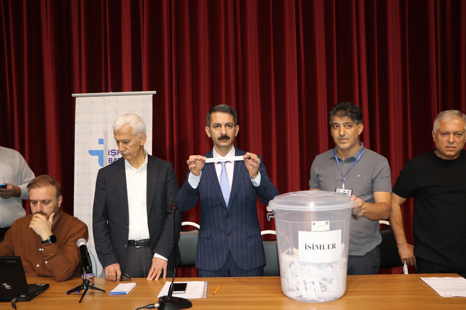 Batman’da 1.000 Kişilik İşgücü Uyum Programı İçin Noter Huzurunda Kura Çekildi