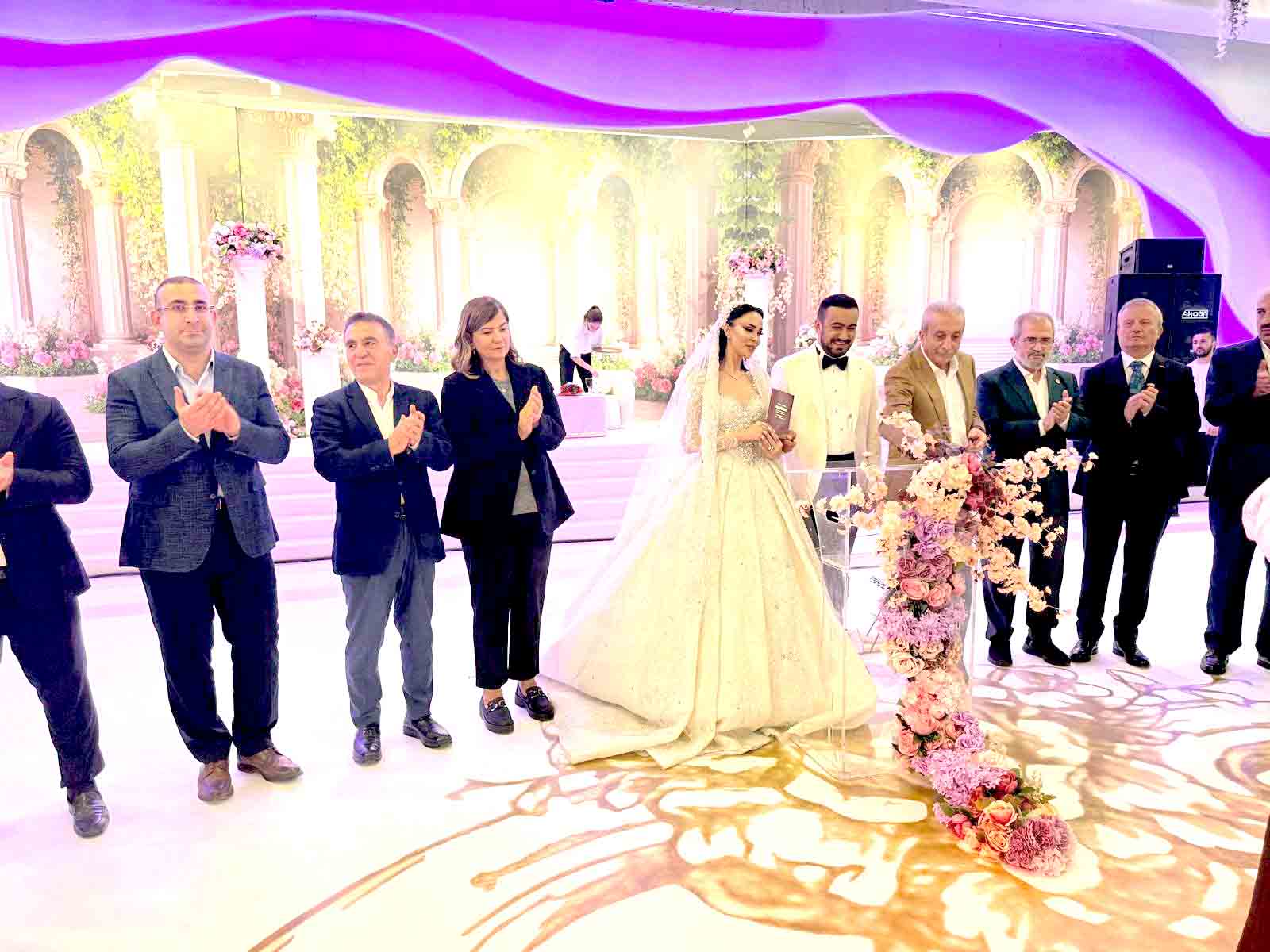 Siyaset ve İş Dünyası bu düğünde buluştu