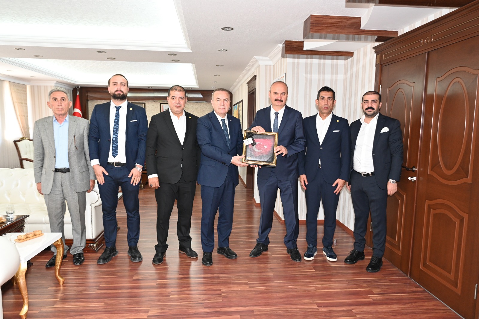 Anavatan Partisi Genel Başkanı Vali Canalp’ı ziyaret etti