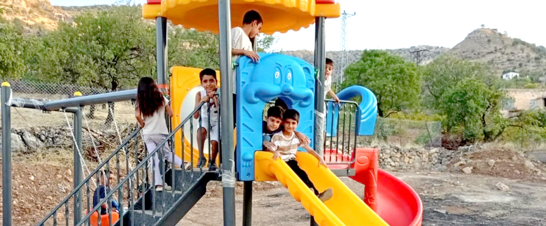 Hasankeyf’te İki Köye Çocuk Parkı