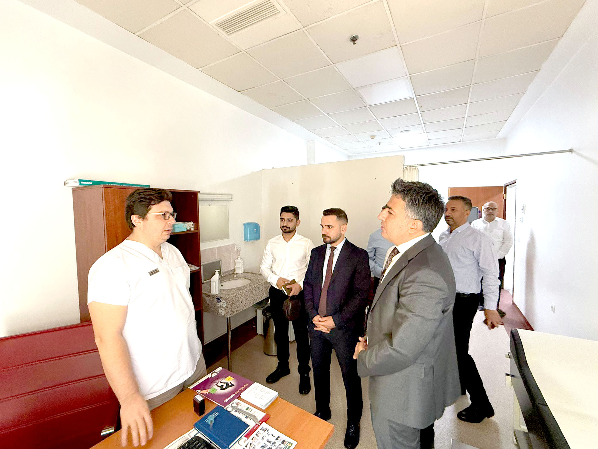 İl Sağlık Müdürü Solmaz, Kozluk Devlet Hastanesinde Denetim Yaptı