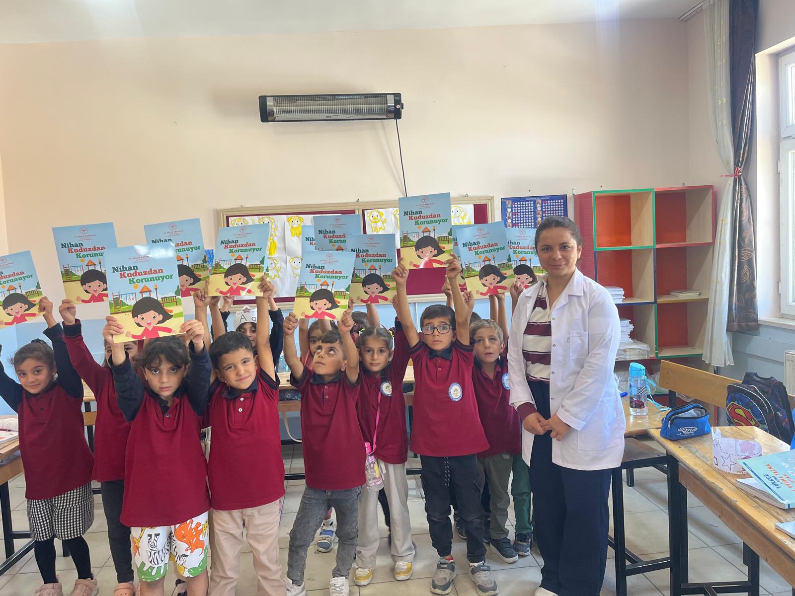 Öğrencilere Kuduz ve İlk Yardım Eğitimi