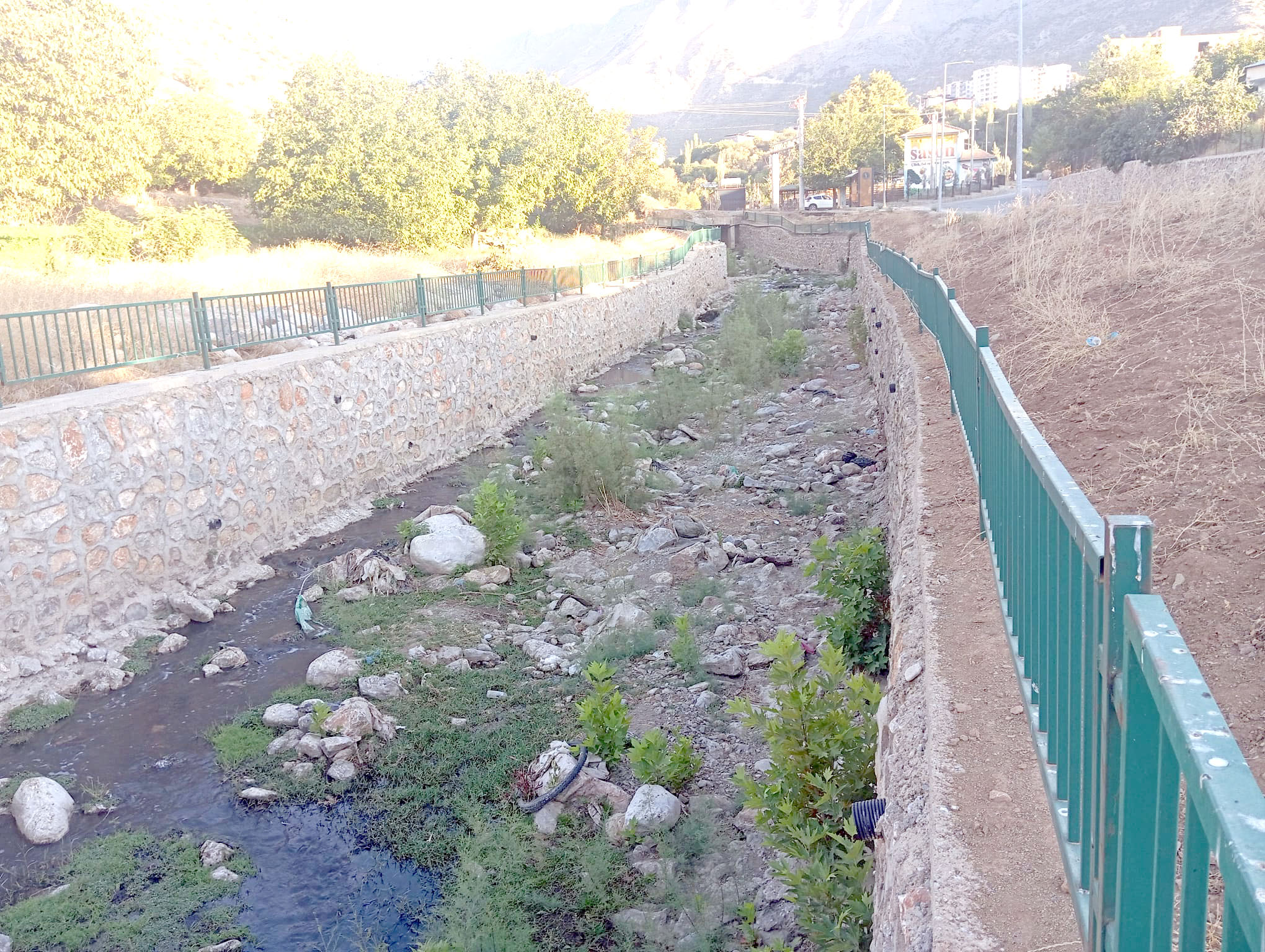 Sason Çayı Alarm Veriyor: Kirlilik Dayanılmaz Boyuta Ulaştı