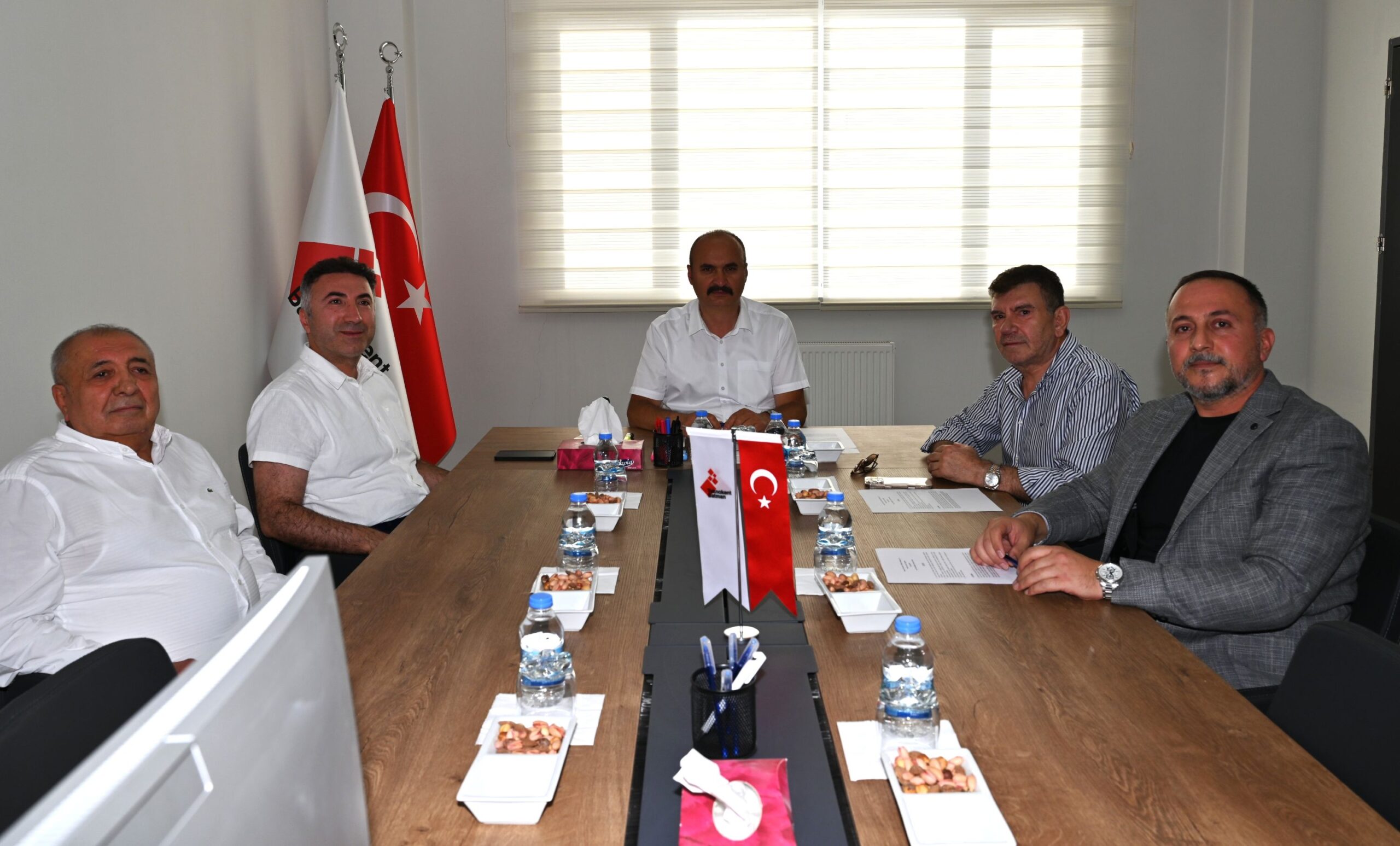 Teknokent Yönetim Kurulu Toplantısı Vali Canalp Başkanlığında yapıldı