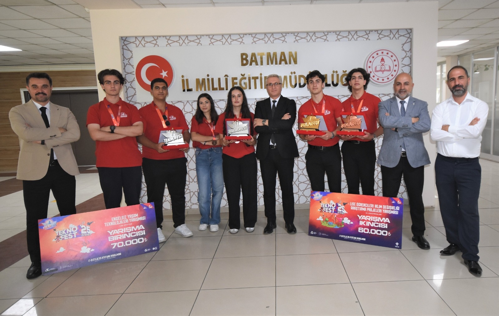 Batman’ın gururları Teknofest başarılarını İl Müdürüyle paylaştı