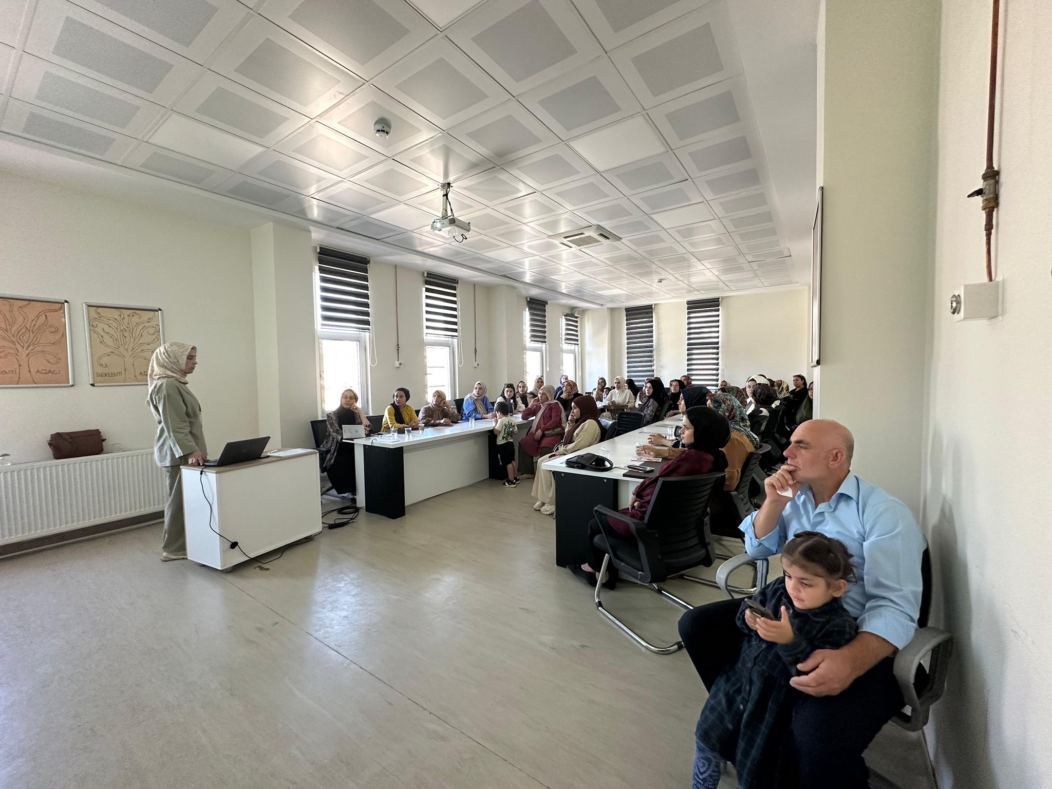 Tılmerç Sağlıklı Hayat Merkezi’nde Bebek Akademisi Eğitimi