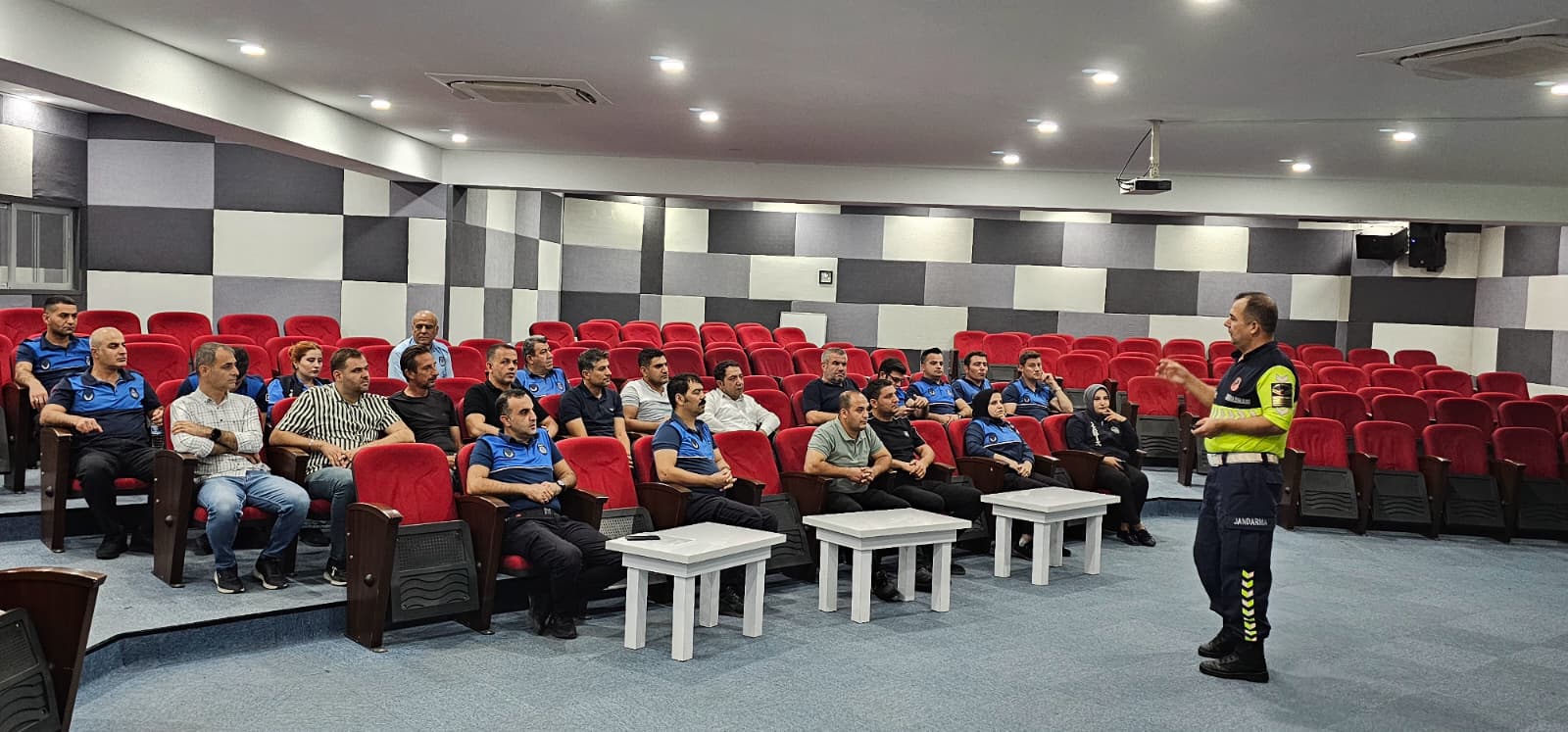 Belediye Personeline Trafik Eğitimi