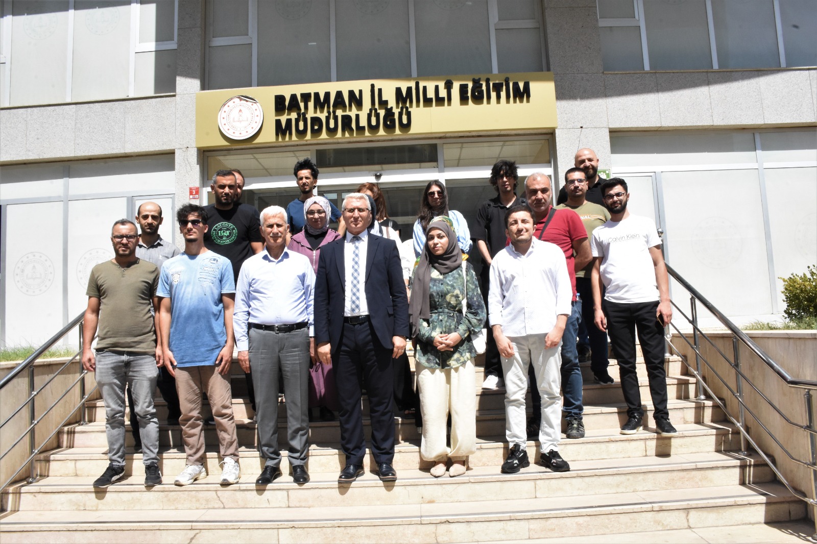 Yeni atanan öğretmenlerle bir araya geldi 