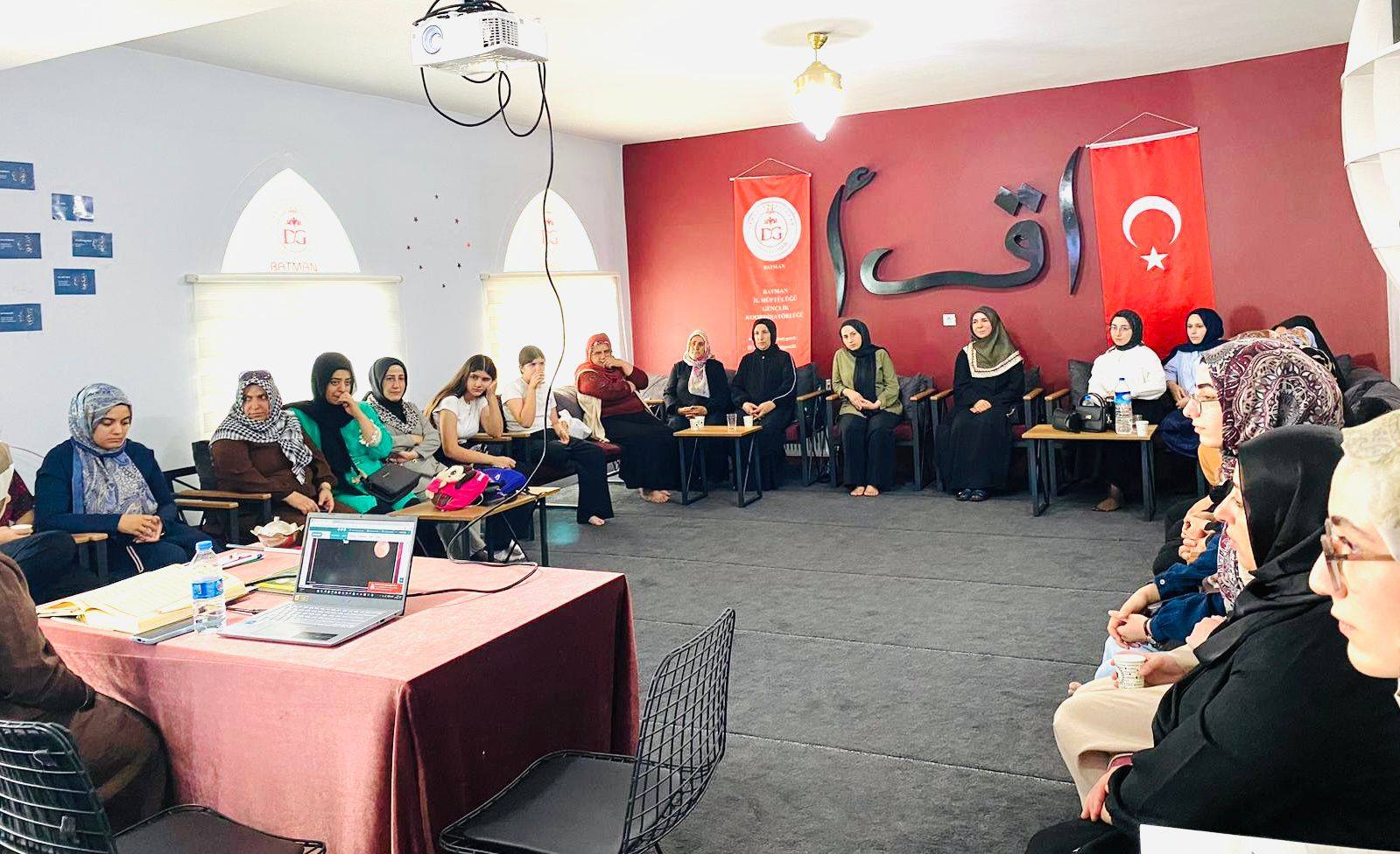 Aileler İçin Mevlid-i Nebi Programı Düzenlendi