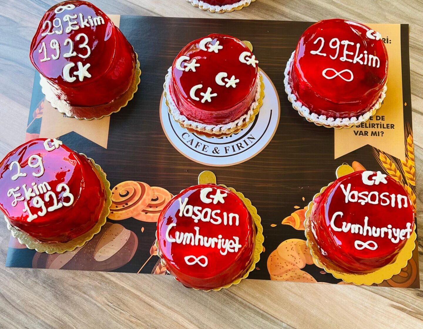 Glütensiz Cafe Cumhuriyetin 102. Yılı Glütensiz Tatlıyla Kutlandı