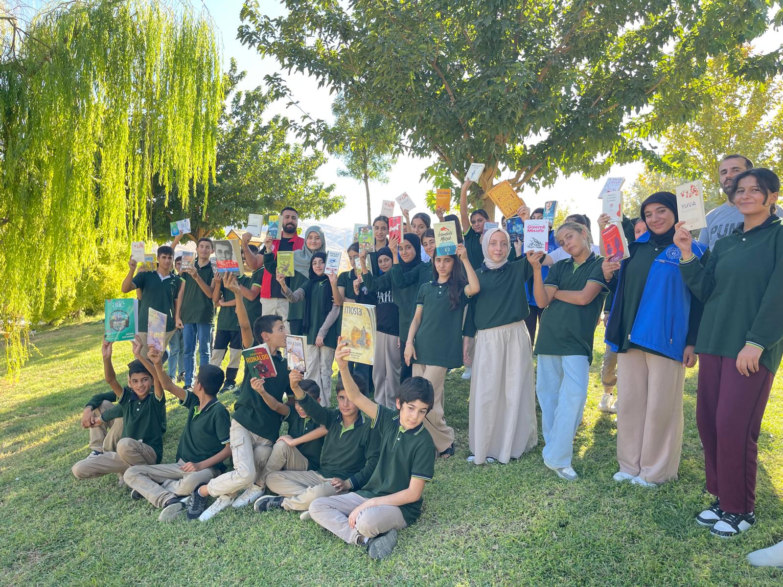 Hasankeyf’te “Bir Ağaç Gölgesinde, Bin Kitaplık Yolculuk” Etkinliği