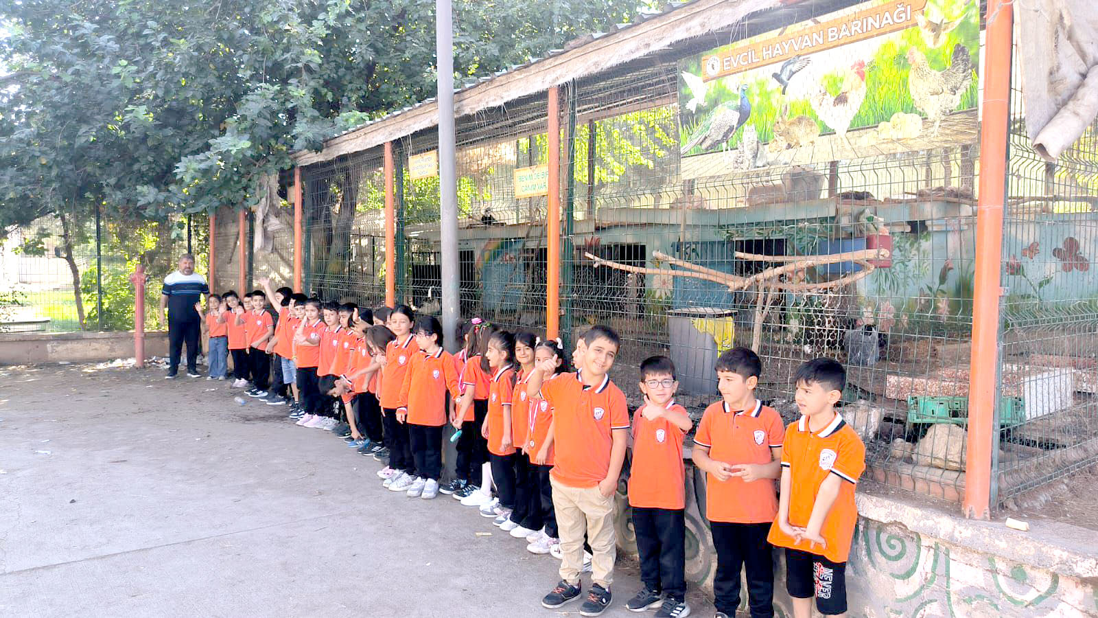 Hayvanları Koruma Günü’nde Atatürk İlkokulu 1. Sınıf Öğrencilerimizden Anlamlı Etkinlikler