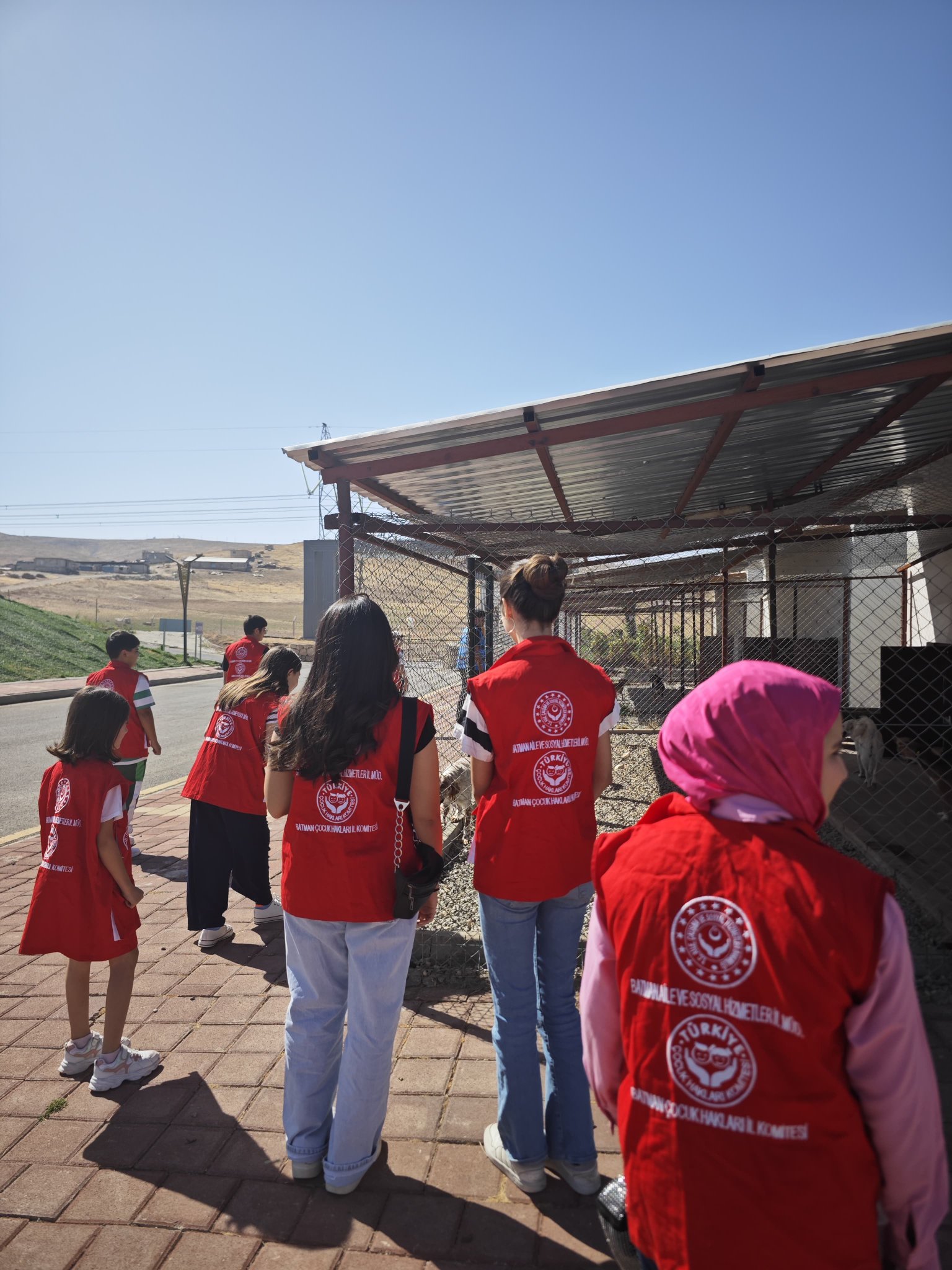 Çocuk Hakları İl Komitesi’nden Anlamlı Ziyaret: Minikler, Hayvan Dostlarıyla Buluştu