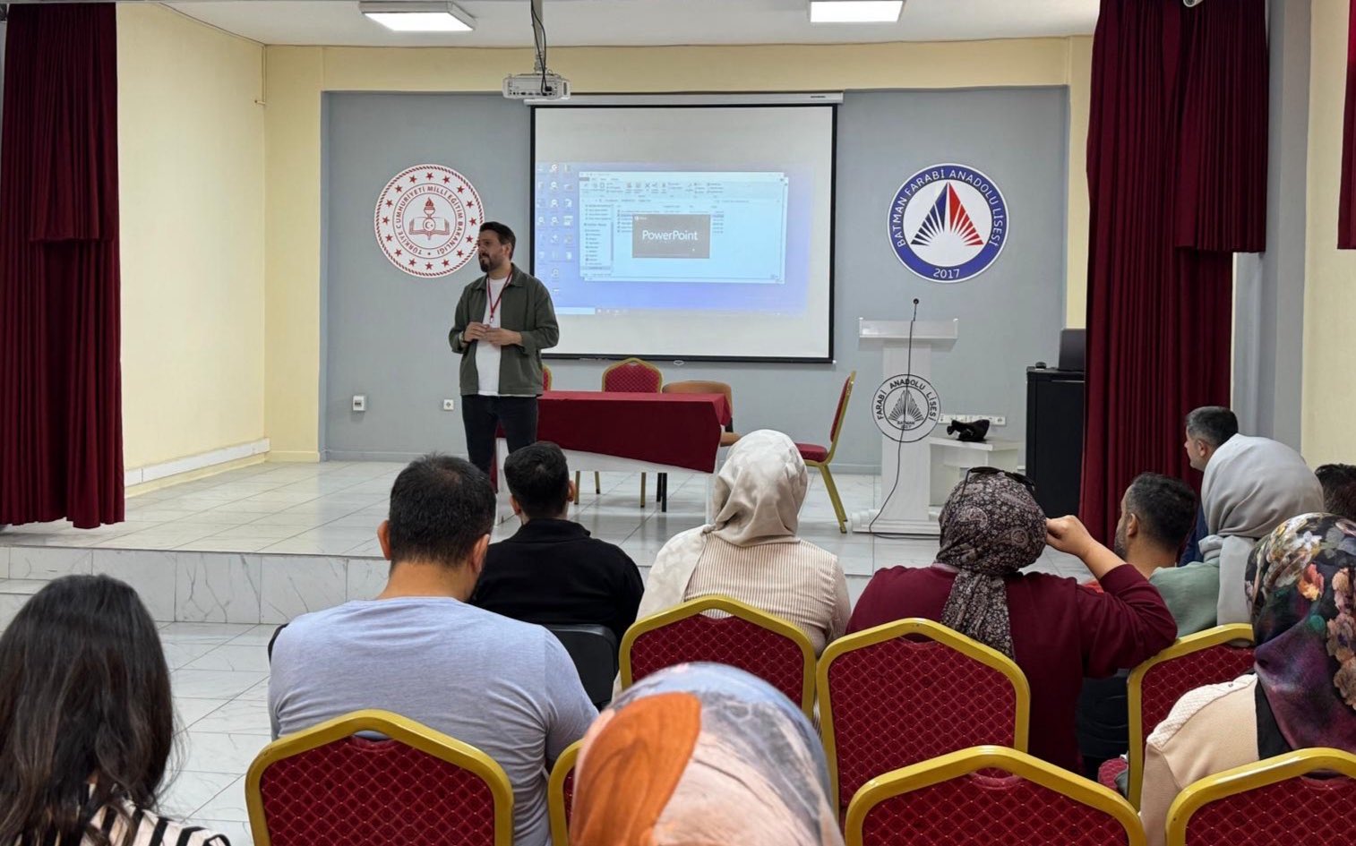 Farabi Anadolu Lisesi’nde “Madde Kullanım Riski ve Bağımlılıktan Korunma” Eğitimi Düzenlendi