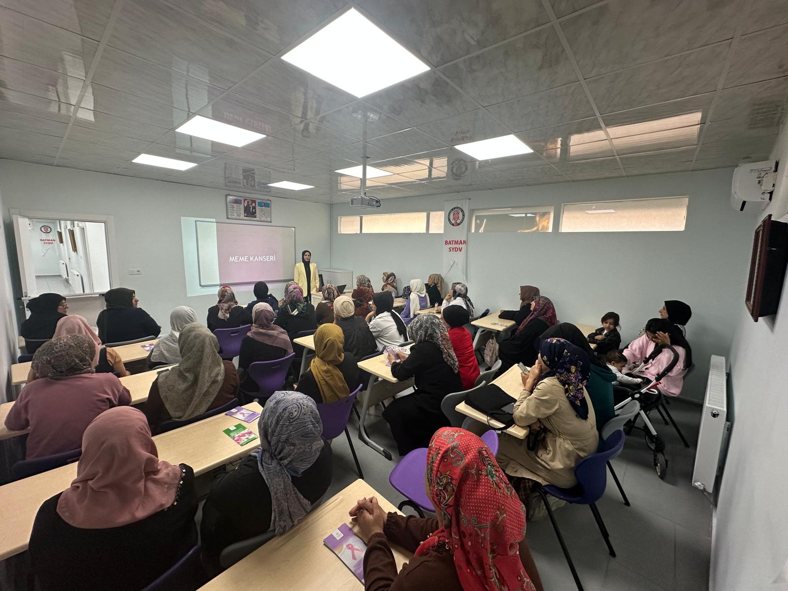 Batman’da Kadınlara Yönelik Kanser Farkındalık Eğitimi Düzenlendi