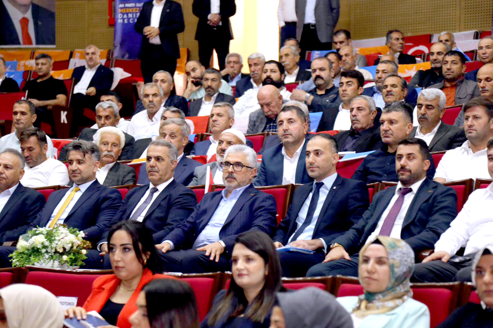 AK Parti Mahalle Başkanları Toplantısı gerçekleştirildi