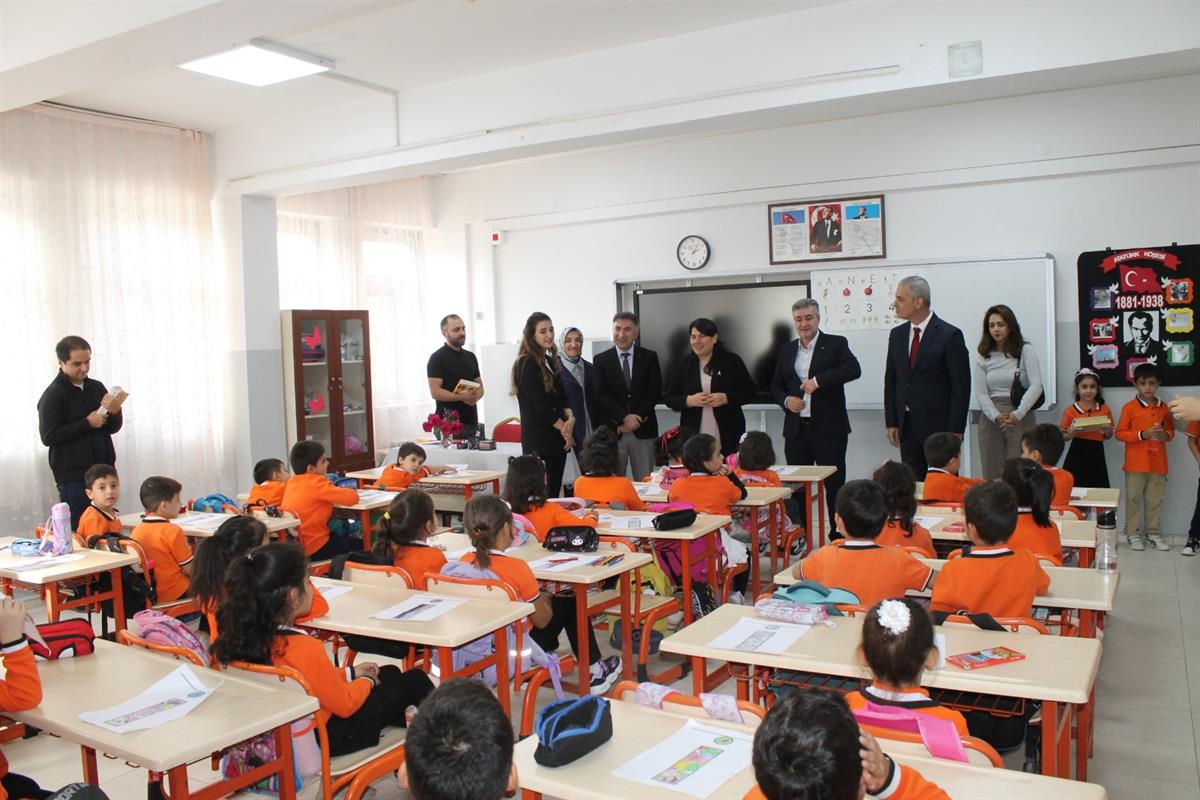 “Akademisyen–Öğrenci Buluşmaları” Devam Ediyor