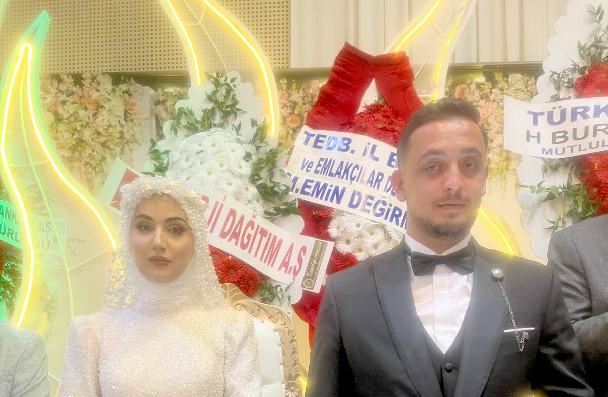 Kayık Ailesinden Görkemli Düğün