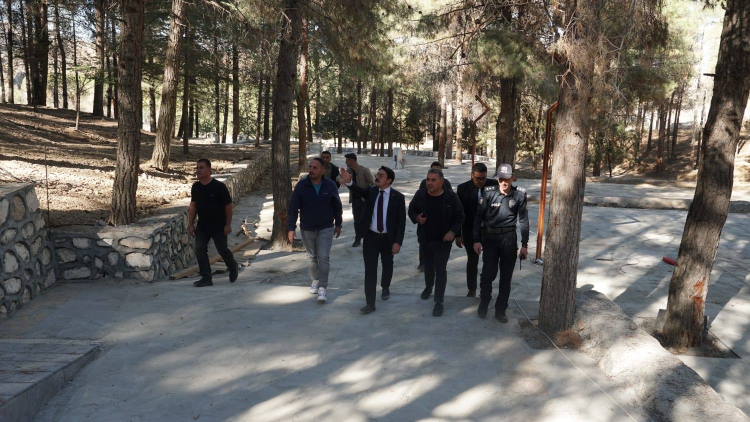 Kaymakam Yılmaz, Yapımı Devam Eden Mesire Alanında İncelemelerde Bulundu