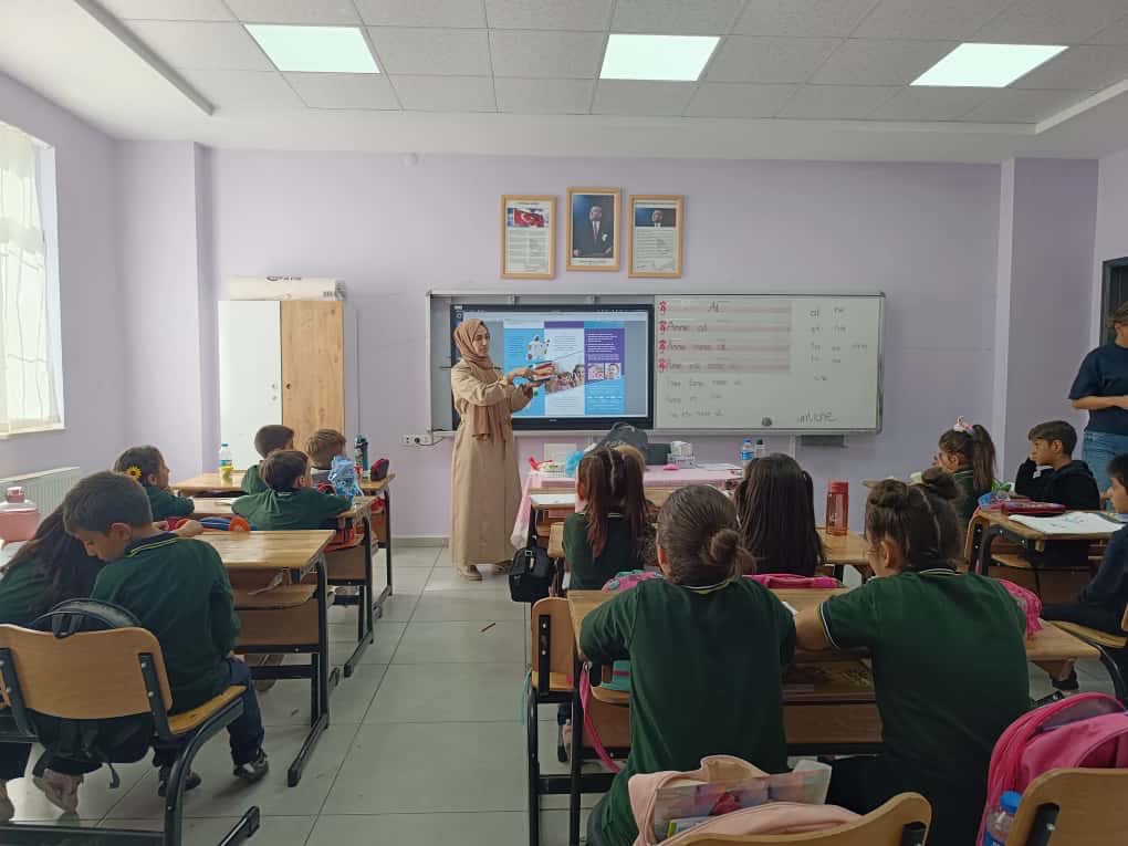 Beşiri Yunus Emre İlkokulu’nda Ağız ve Diş Sağlığı Eğitimi Düzenlendi