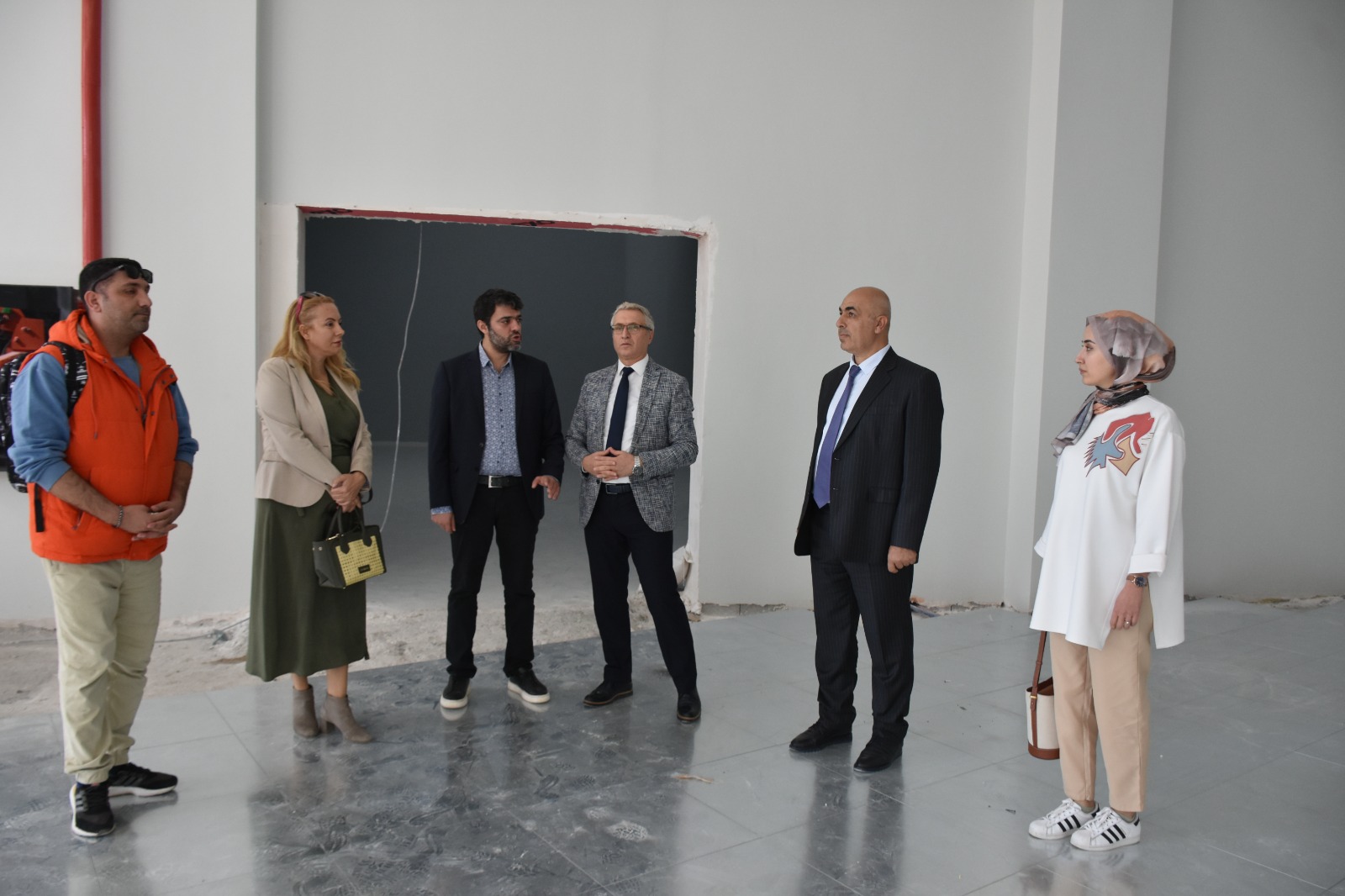 Bilim Merkezini Ziyaret Etti