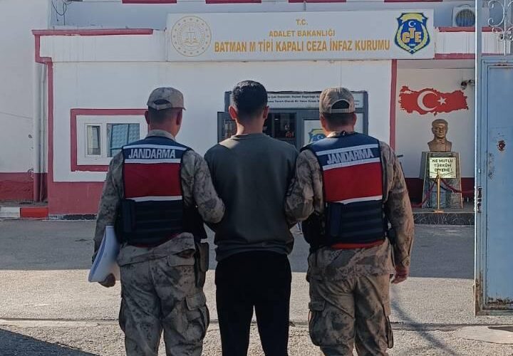 Firari Hükümlü Jandarma Ekiplerince Yakalandı