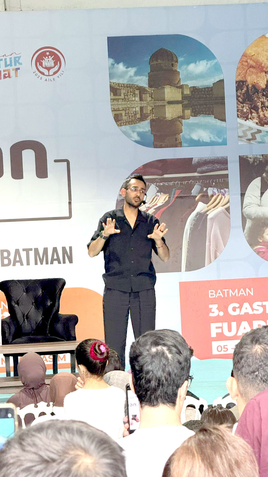 Kitap Fuarında Gri Koç’tan gençlere sınav taktikleri!