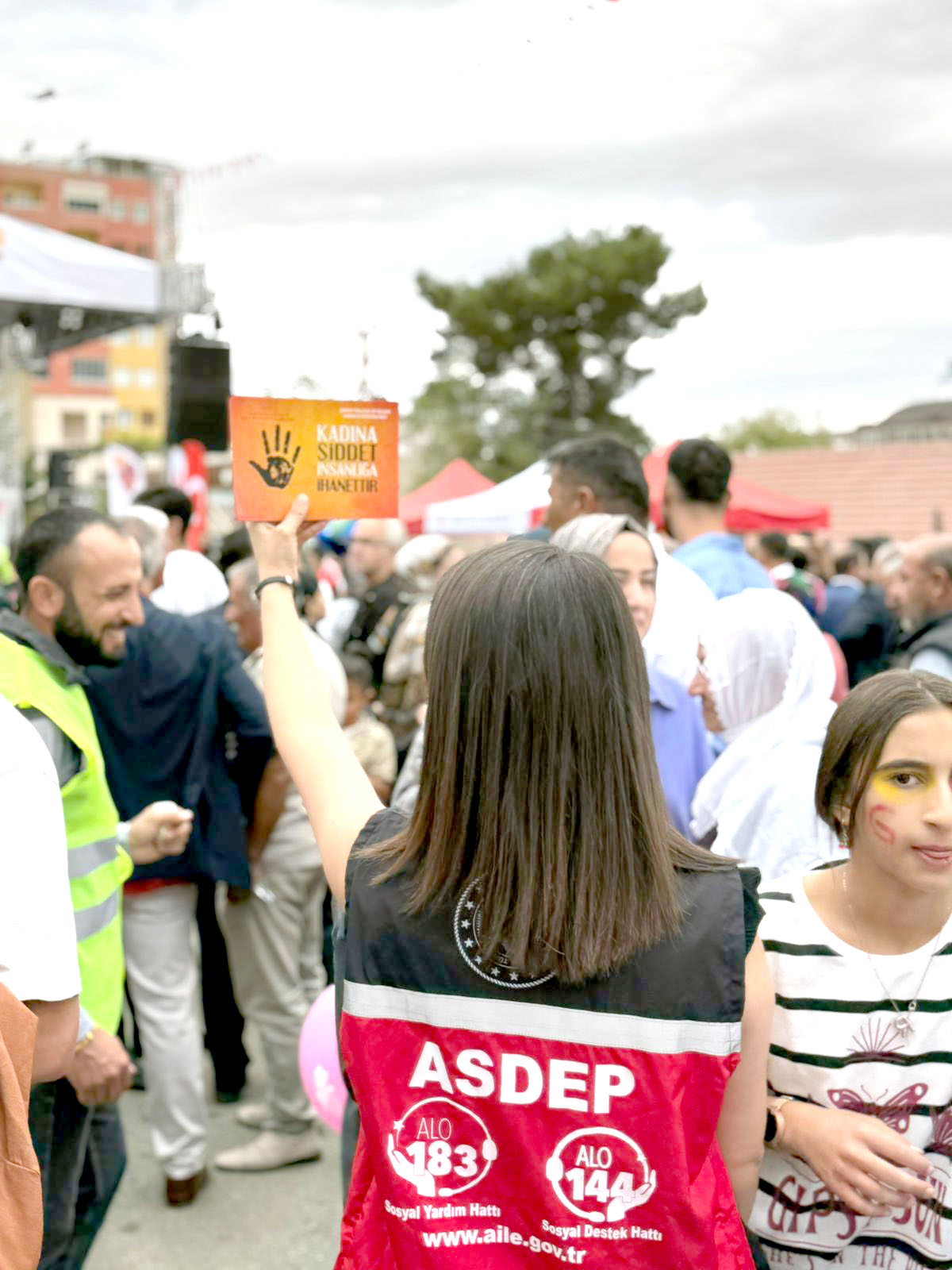 ŞÖNİM’den Bağ Bozumu Festivalinde Farkındalık Çalışması