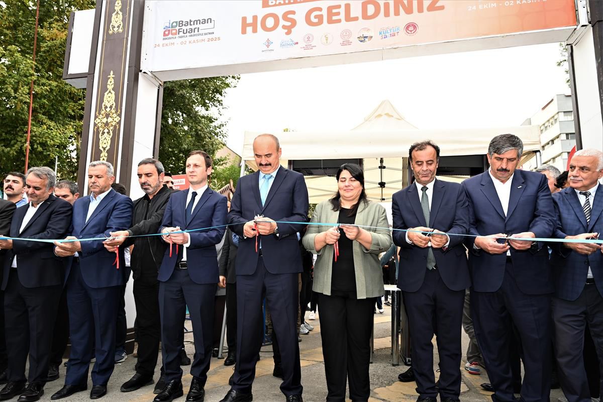 8. Kitap Fuarı ve Kültür Sanat Festivali Kapılarını Açtı