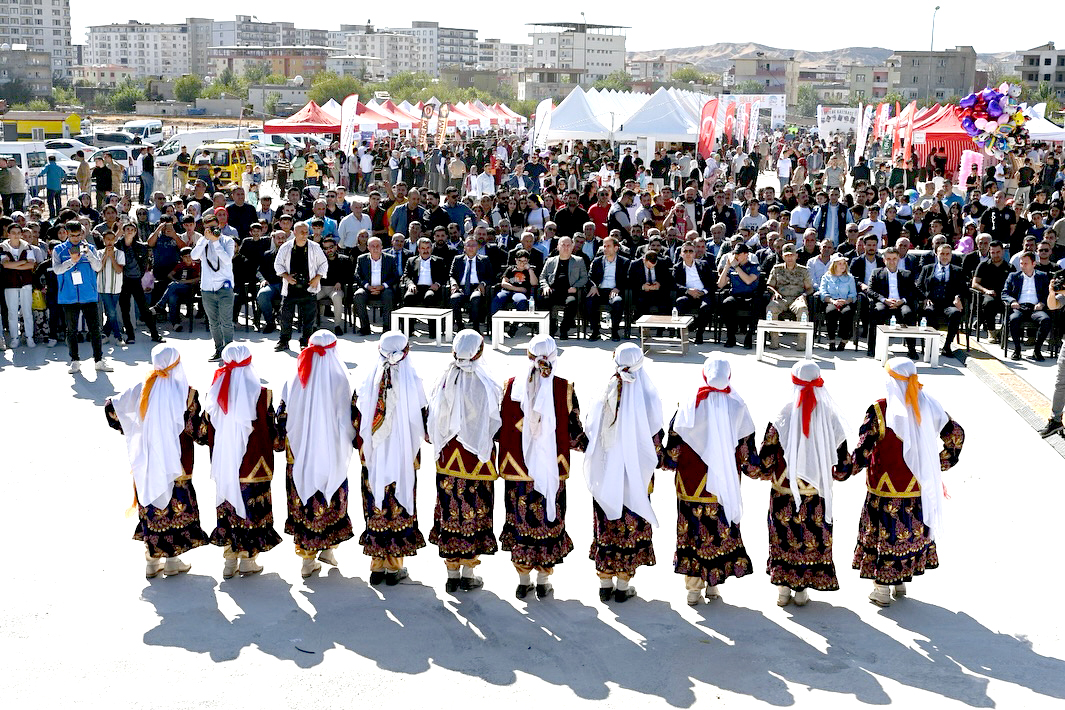 Kozluk’ta Festivaline 60 Bin kişi katıldı