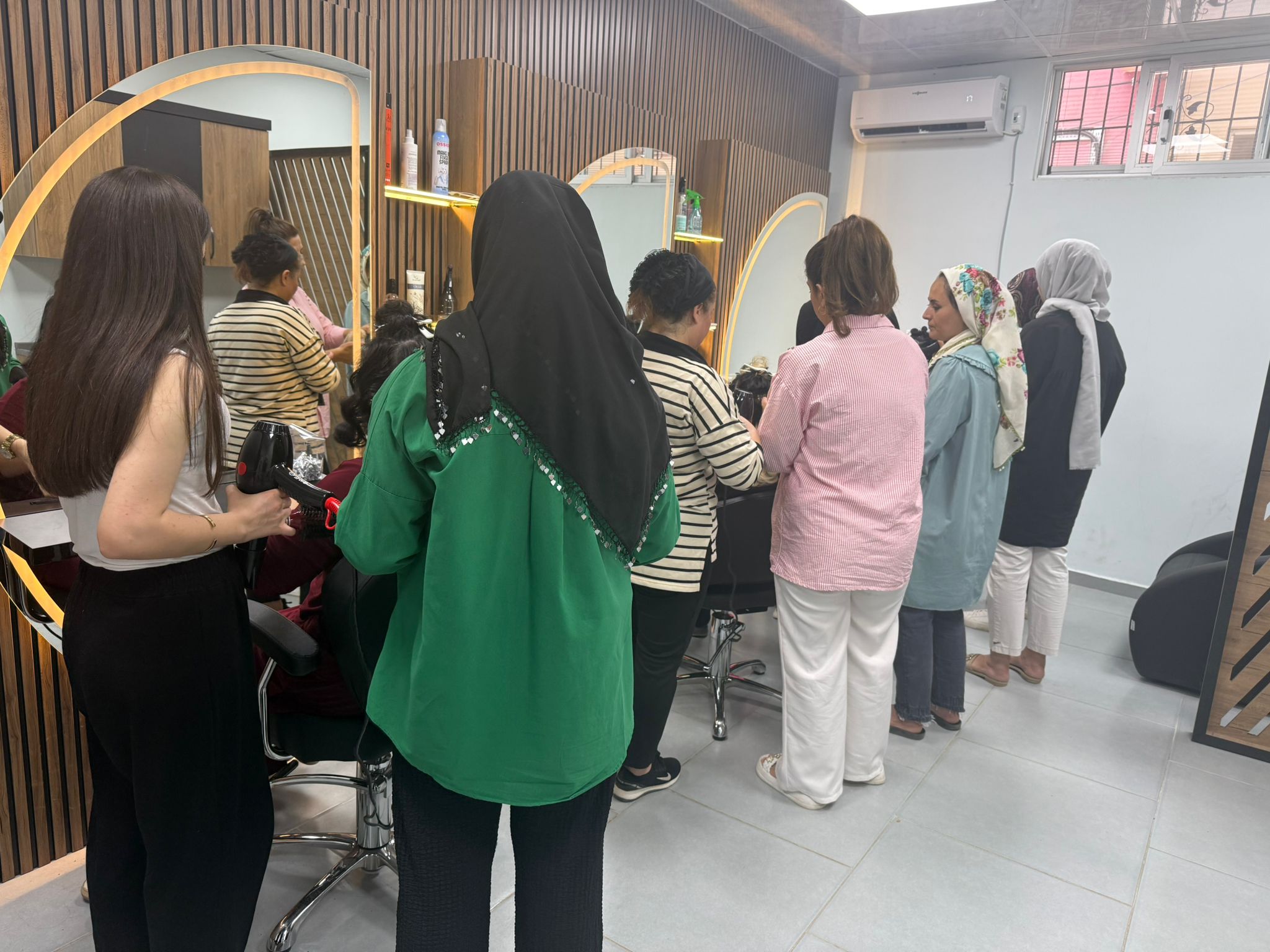 Bayındır ADEM’de Kuaförlük Kursu Başladı