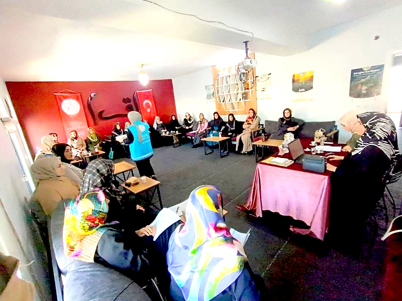 Diyanet Gençlik Merkezinde Makale Kritiği Programı Gerçekleştirildi