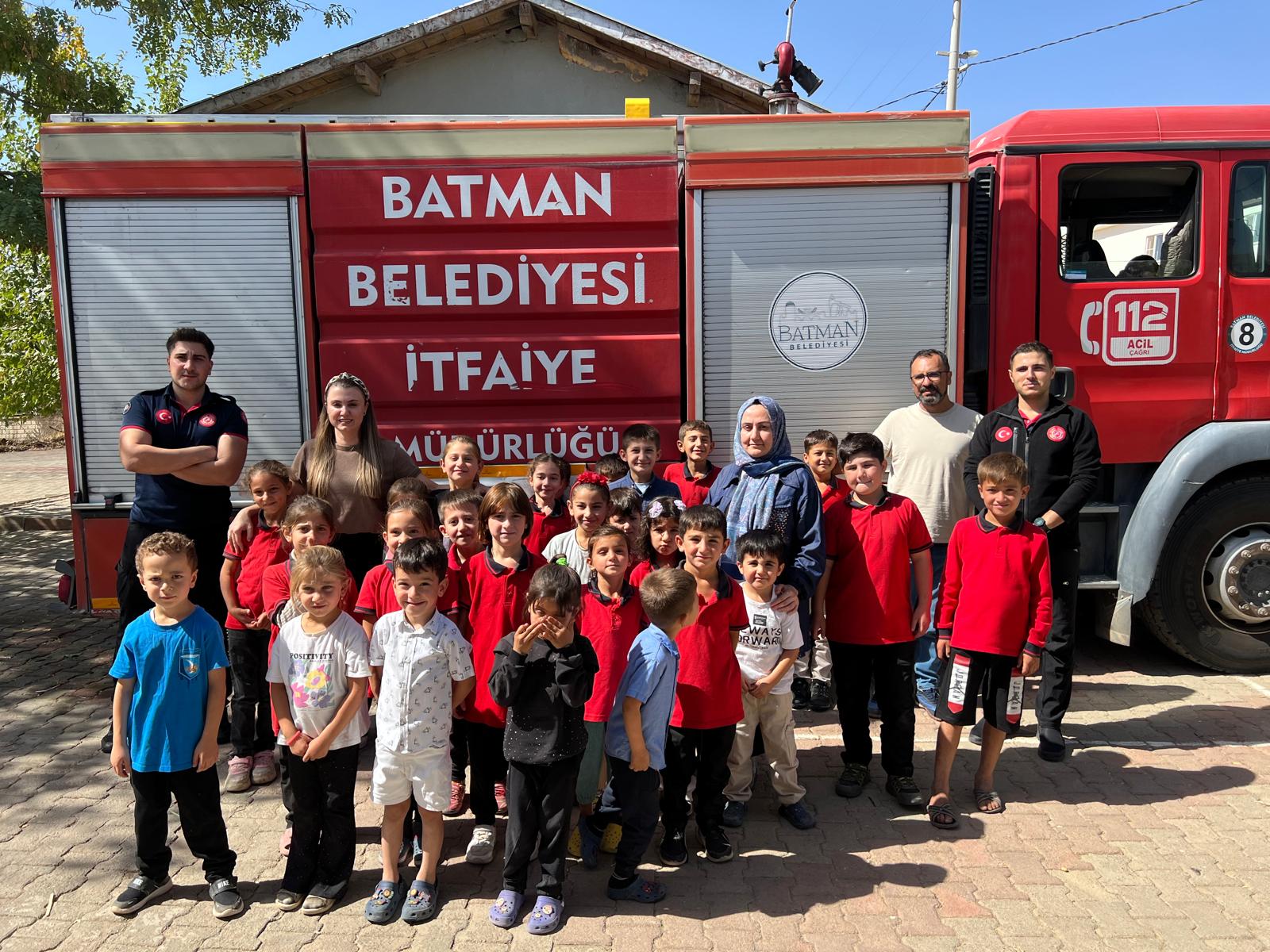 Minikler yangın konusunda bilinçlendiriliyor